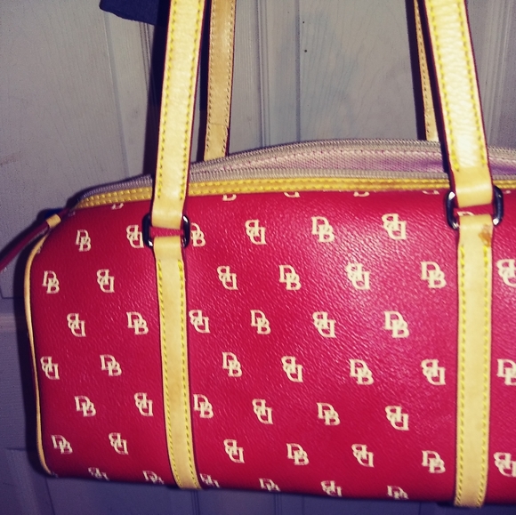 Dooney and bourke purse - Picture 3 of 6